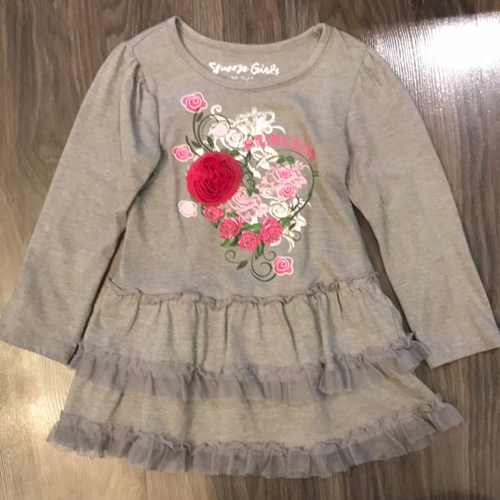 Squeeze Girls Grey Peplum Long Sleeve Shirt size 4